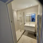 Beautiful 1 Bedroom Flat *