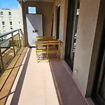 Beautiful 1 Bedroom Flat 아파트