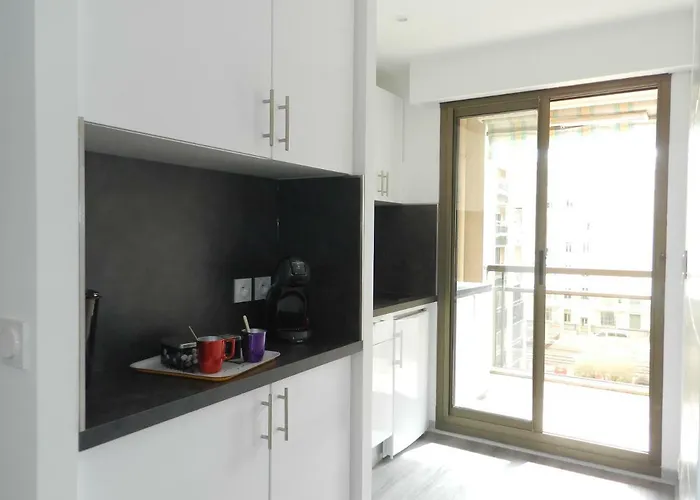 Beautiful 1 Bedroom Flat *