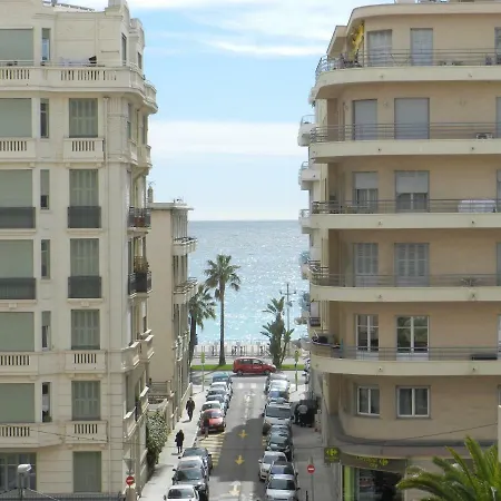 شقة Beautiful 1 Bedroom Flat نيس